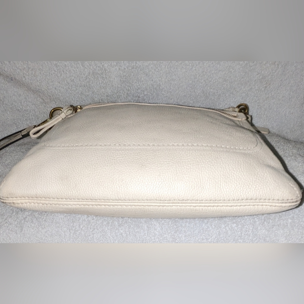 Coach Poppy Perri Hippie off white leather bag. 22421M - Picture 6 of 11